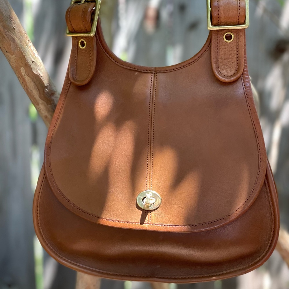 🌺SOLD🌺 Beautiful Vintage Coach Crescent Bag EUC #9235 in Tabac, New York City